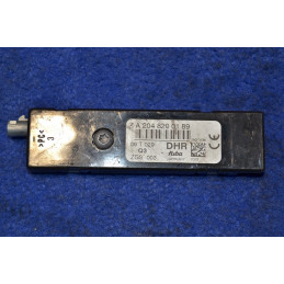 REAR RIGHT ANTENNA AMPLIFIER