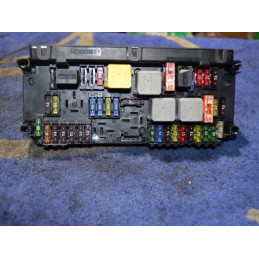 Mercedes-Benz  FUSE RELAY...