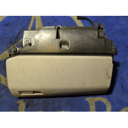 Mercedes-Benz  GLOVE BOX...