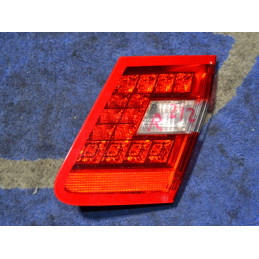 Mercedes-Benz   LIGHT REAR...