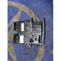 Mercedes-Benz   CENTRE...