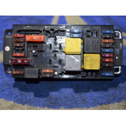 fuse box sam unit  Mercedes...