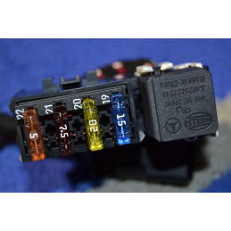 Fuse box  For Mercedes   E...