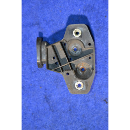 Rear right bumper mount...