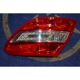 REAR RIGHT TAIL LIGHT