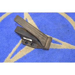 Mercedes-Benz   Accelerator...