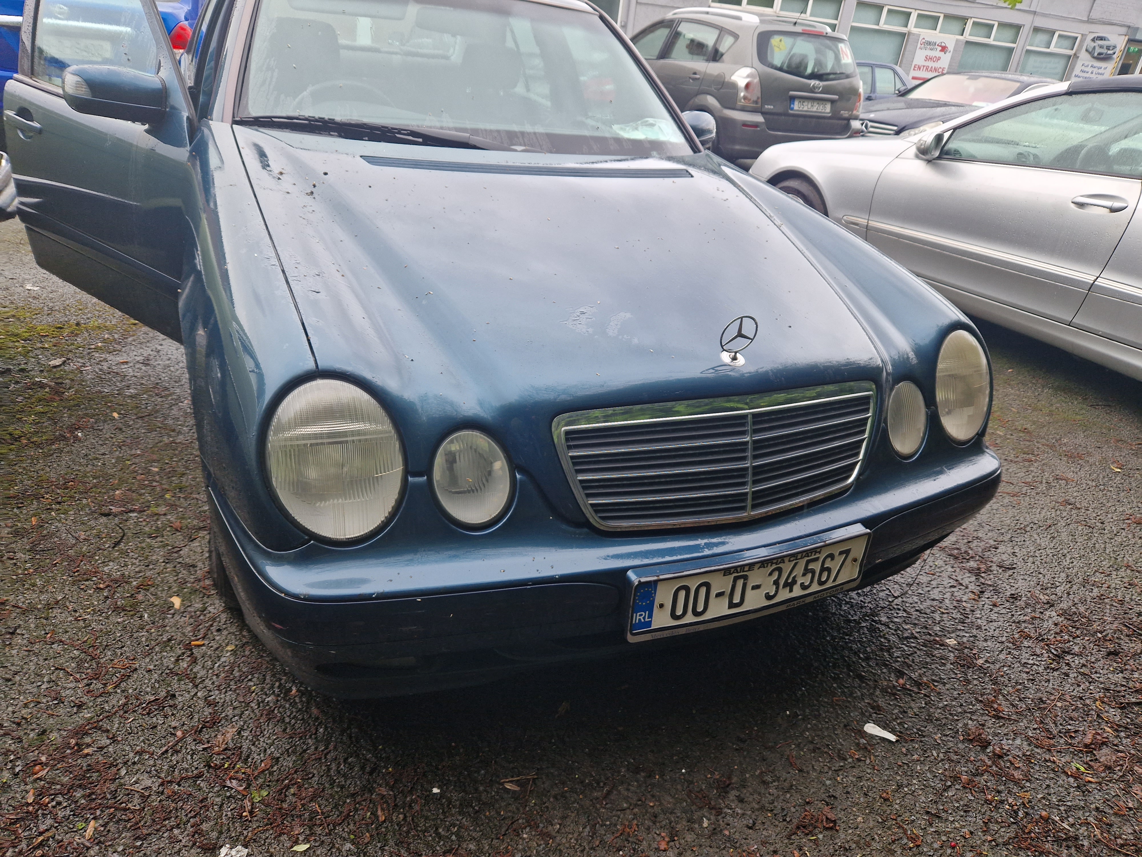 W210